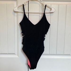 One-piece swim